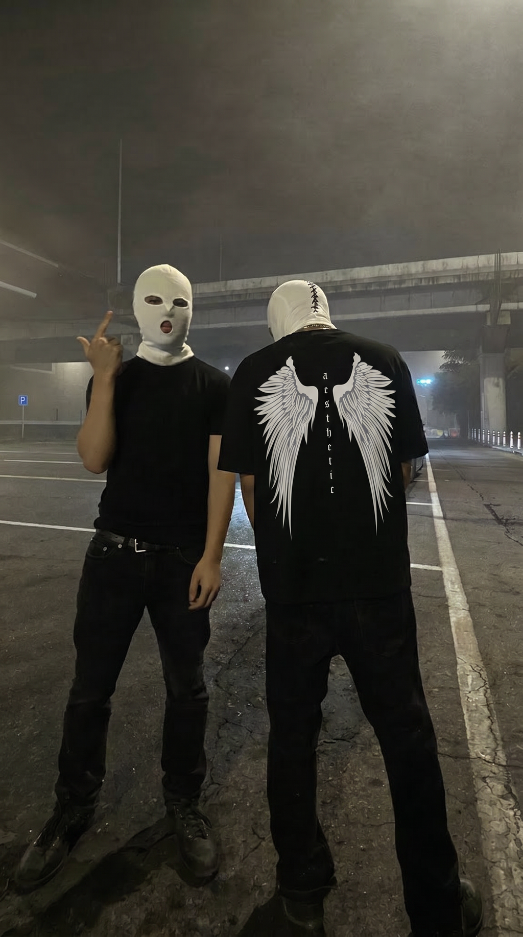 Wings tee worn — Aesthetic